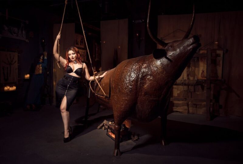 Chicago: Medieval Torture Museum Ticket with Ghost Hunting - The Ghost Hunting Experience