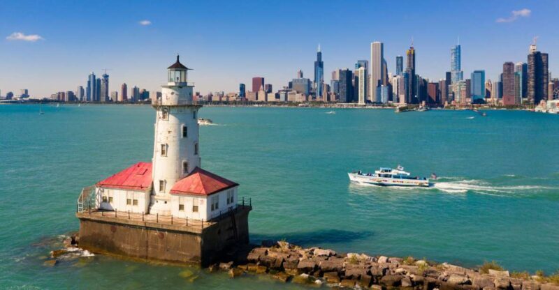 Chicago: Narrated Sightseeing River and Lake Cruise - Chicago: Narrated Sightseeing River and Lake Cruise – A Complete Guide