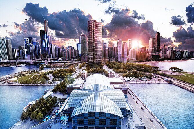 Chicago Private 3-Hour Luxury SUV and Chauffer - Key Points