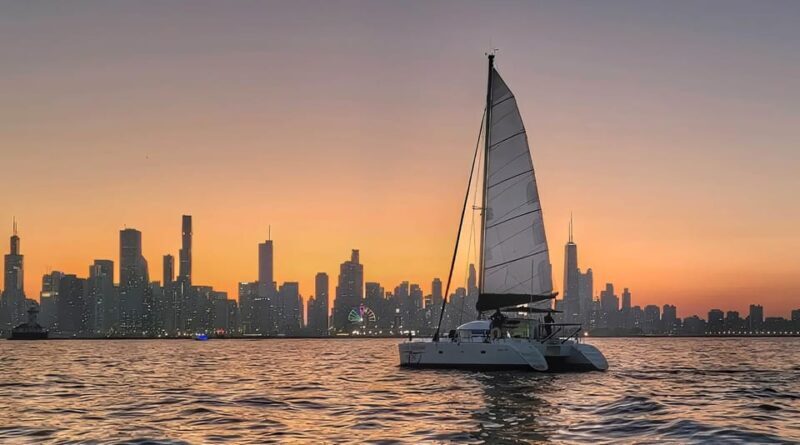 Chicago: Private Catamaran Sailing for up to 12 people - Starting Point: Monroe Harbor and the Docking Experience
