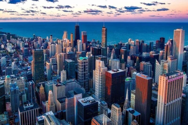 Chicago: Private custom tour with a local guide - A Closer Look at the Private Chicago Tour
