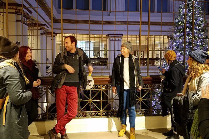 Chicago Seasonal Stroll Walking Tour of Holiday Attractions - The Sum Up