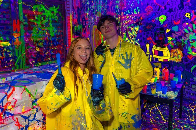 Chicago Shot Of Art After Dark Private Experience - A Unique Night Out in Chicago: The "Shot Of Art After Dark Private Experience"