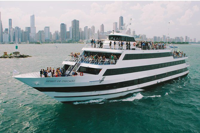Chicago Signature Lunch Cruise on Lake Michigan - Key Points