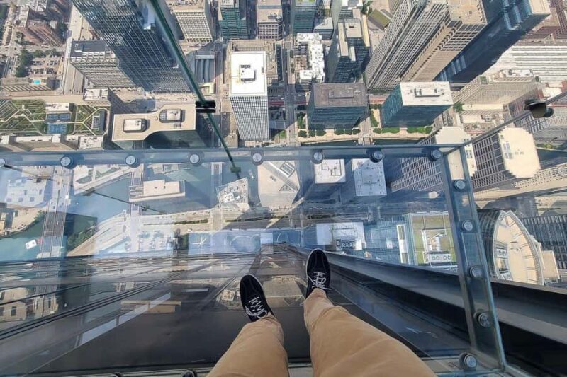 Chicago: Skydeck Ticket and Deep Dish Pizza Dinner - FAQ