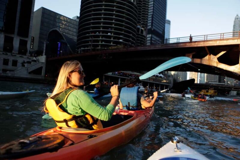 Chicago: Sunset Kayak Tour on the Chicago River - Key Points