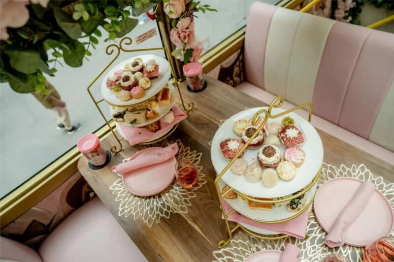 Chicago: Tea Around Town With Curated Teas & Iconic Sights - The Sum Up