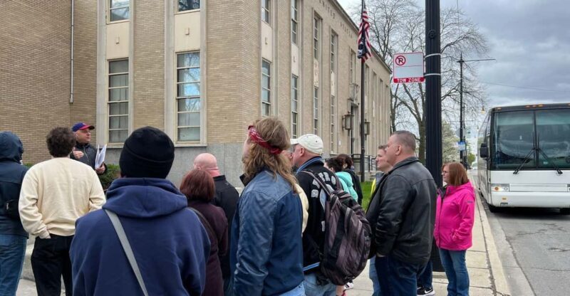 Chicago: The Devil In The White City Bus Tour - Chicago: The Devil In The White City Bus Tour