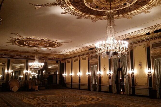 Chicago's Dark Side: Ghosts, Gangsters, and True Crime Tour - An In-Depth Look at the Tour Experience