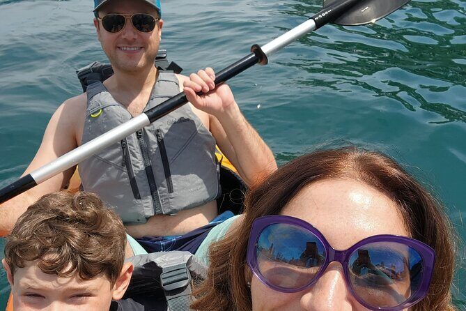 Chicago's Lake Michigan Downtown Kayak Rental at Ohio Street Beach - Authenticity and Local Vibe