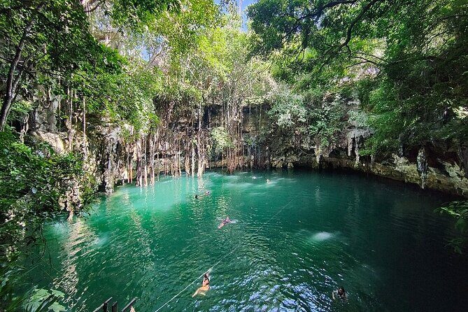 Chichen Itza and Cenote a Mayan community and Izamal - FAQ