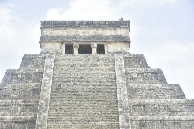 Chichén Itzá and Cenote Saamal Day Tour with Lunch from Tulum - FAQ