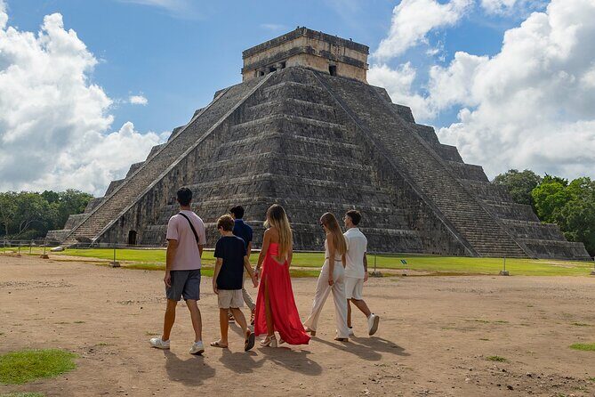 Chichén Itzá Guided Tour with Cenote Swim and Yucatecan Lunch - Exploring the Itinerary and Experience in Detail