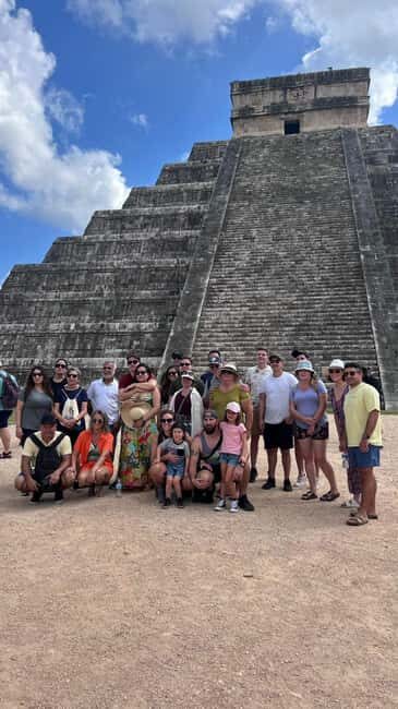 Chichén Itzá Plus: Complete Tour with Free Drinks - Lunch: Savor regional flavors