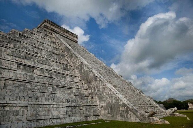 Chichen Itza Premier All-In-One Tour from Cancun and Riviera Maya - Authentic Experiences Highlighted by Travelers