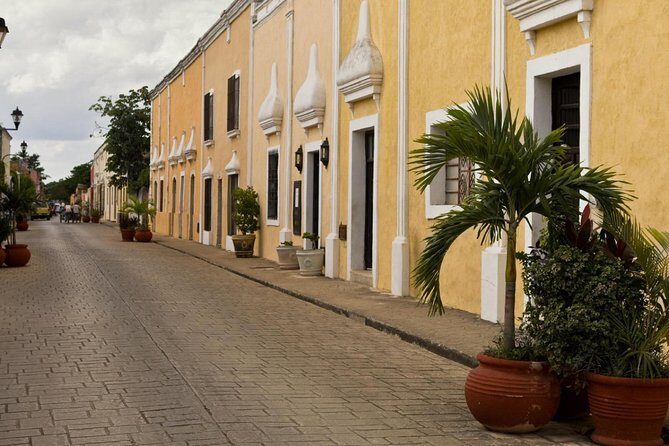 Chichen Itzá Tour from Cancun and Riviera Maya for the best price, Book now! - Valladolid: A Cultural Gem