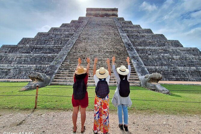 Chichen Itza Walking Shared Tour and Skip-the-Line Early Access - Experience the majesty of Chichen Itza with a Guided Tour – a smart blend of history, architecture, and hassle-free access