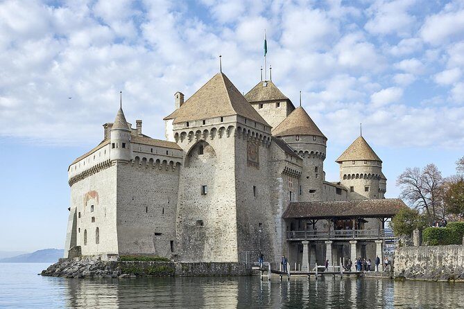 Chillon Castle Entrance Ticket in Montreux - Key Points