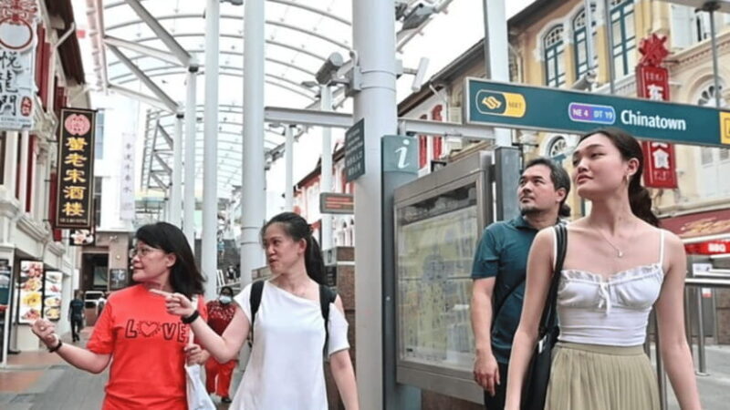 Chinatown Hidden Treasures Local Guided Walking Tour - What Makes This Tour Stand Out