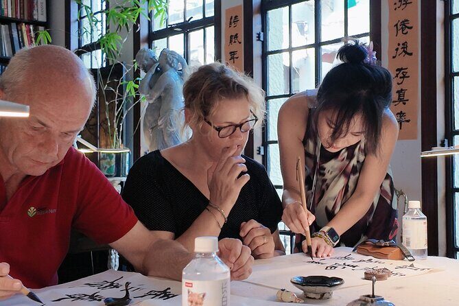 Chinese Calligraphy Cultural Experience in Shanghai - A Personal Touch in Shanghai: Chinese Calligraphy Cultural Experience