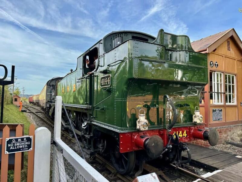 Chinnor: Chiltern Hills Steam Train Ride - The Sum Up