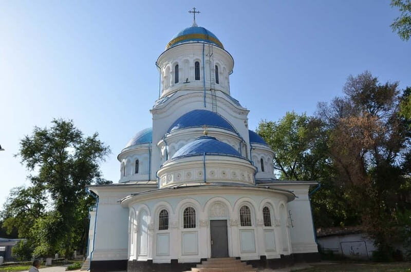 Chisinau: City Highlights Private Walking Tour - A Closer Look at the Tour Itinerary