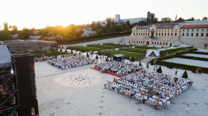Chisinau:Transnistria Soviet Era& Castle Mimi Winery by car - FAQ