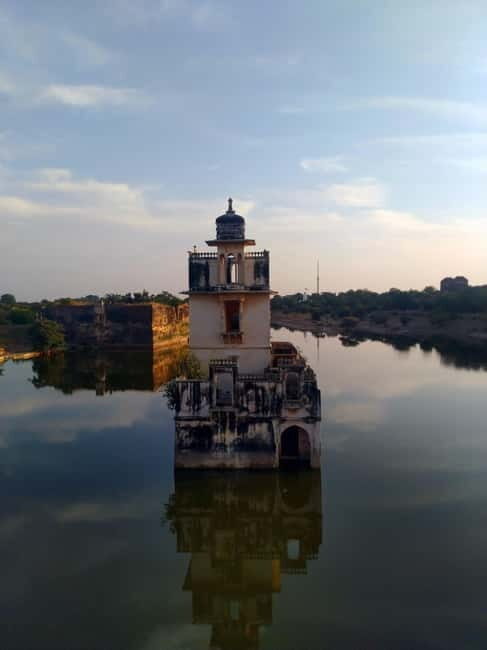 Chittorgarh Fort Tour with Pushkar Drop from Udaipur - The Sum Up