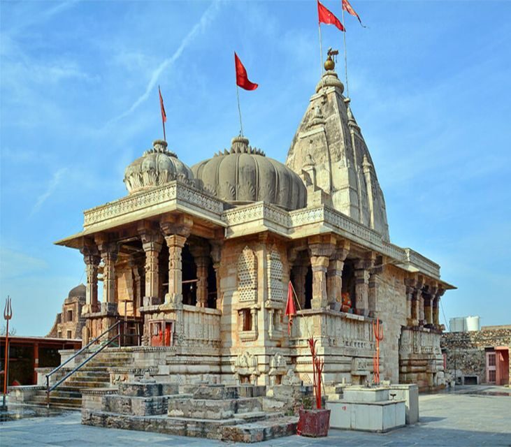 Chittorgarh: Private Day Tour with Lunch - Discover the Majesty of Chittorgarh with a Private Day Tour from Udaipur