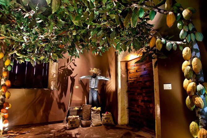 Chocolate-making experience & Colonial Zone walking tour - Exploring Santo Domingo’s Colonial Charm and Chocolate Craftsmanship