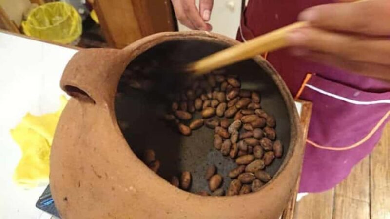 Chocolate workshop: Cocktails + Mojito - An Authentic and Fun Chocolate Experience in Cusco