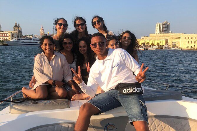 Cholon Boat Party Up 15 People - A Unique Cartagena Adventure on the Cholon Boat Party