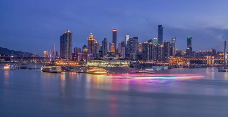 Chongqing: City Walking Private Tour (Guided in Spanish) - Who Should Take This Tour?