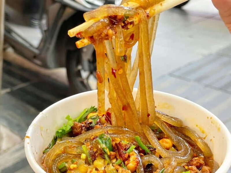 Chongqing: Food Tour with Old Town and Magical Night Views - Key Points