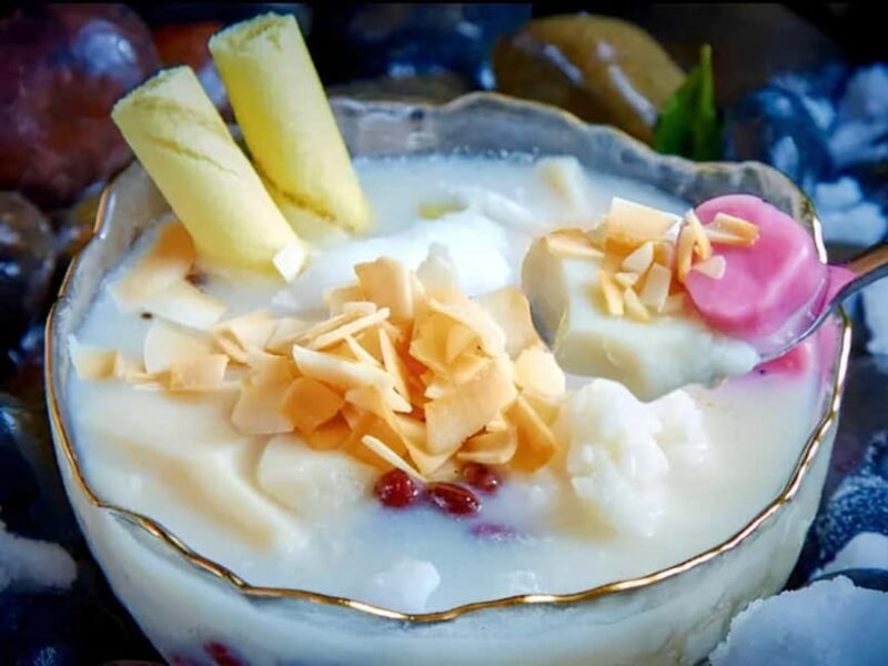 Chongqing: Food Tour with Old Town and Magical Night Views - Practical Details: Transportation and Group Size