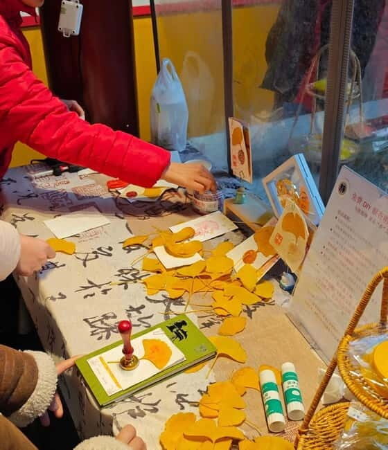 Chongqing Heritage Tour: Hands-on Crafts & Teahouse Visit - Exploring the Itinerary in Detail