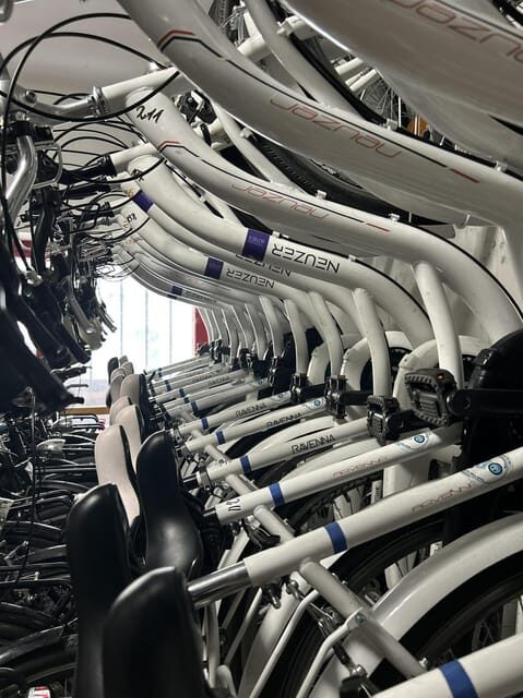 Choose a bicycle and make your own tour in Budapest-24 hrs - A detailed look at the experience