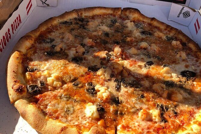 Christmas Cove and Pizza Pi Happy Hour Sail Tour - What to Expect on the Christmas Cove and Pizza Pi Happy Hour Sail Tour