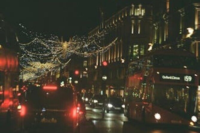 Christmas Lights and Holiday Sights Walking Tour in London - Christmas Lights and Holiday Sights Walking Tour in London