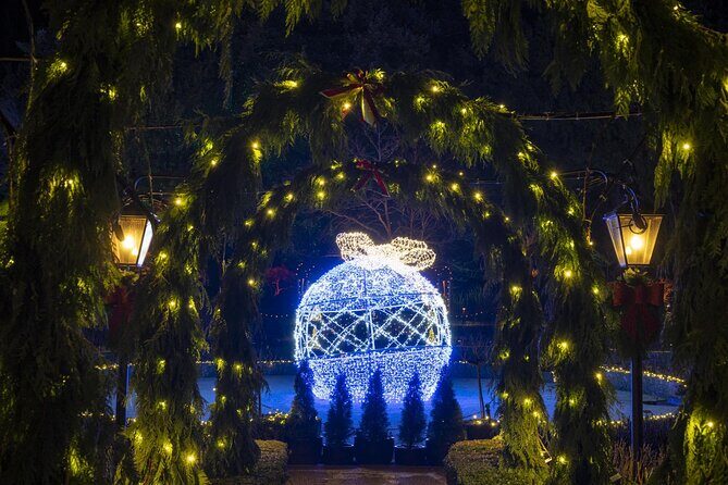 Christmas Lights Tour Butchart Gardens & City Tour in Victoria BC - Christmas Lights Tour Butchart Gardens & City Tour in Victoria BC