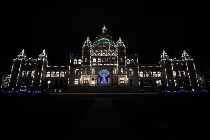 Christmas Lights Tour Butchart Gardens & City Tour in Victoria BC - Who Should Consider This Tour?
