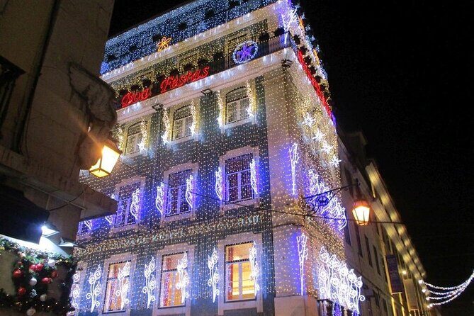 Christmas Lights Tour of Lisbon in Private Eco Tuk Tuk - Key Points