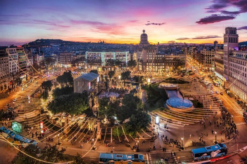 Christmas Magic in Barcelonas Gothic Quarter - Private Tour - Authentic Holiday Experiences in Barcelona’s Gothic Quarter