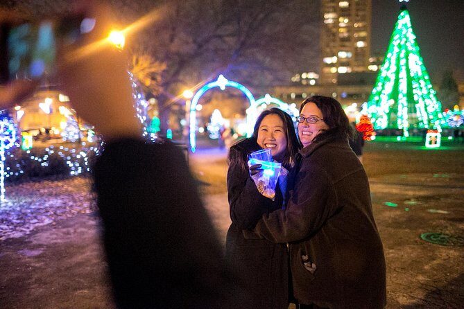 Christmas Past, Present and Future Light Tour in Milwaukee - An In-Depth Look at the Milwaukee Christmas Light Tour