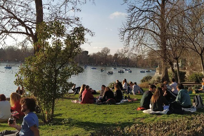 Cibeles Rooftop and Retiro Park Tour with professional guide - Frequently Asked Questions