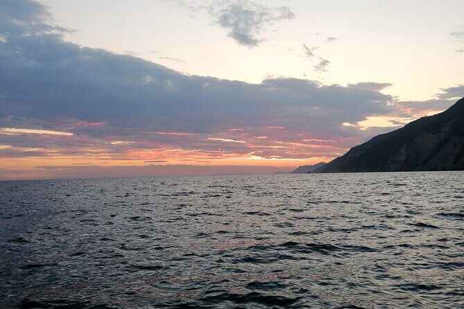 Cinque Terre private boat tour - FAQ