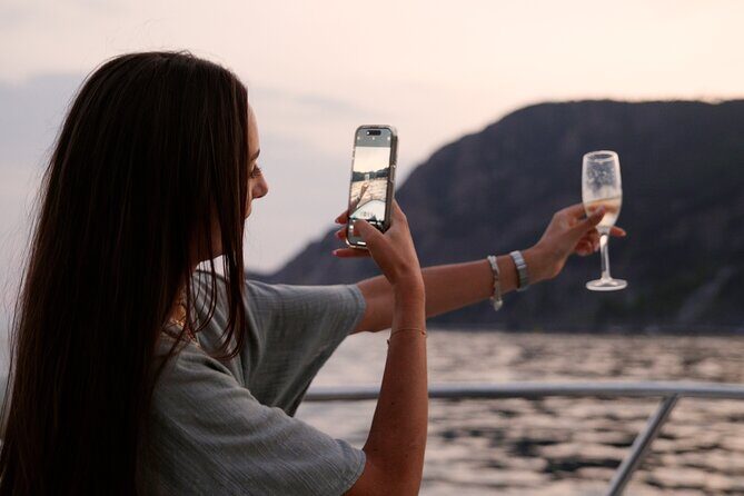 Cinque Terre Sunset Cruise with Aperitif from Monterosso - Who Would Enjoy This Tour?