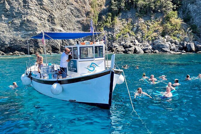 Cinque Terre tour with a traditional ligurian gozzo from Monterosso - FAQ
