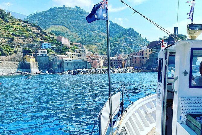 Cinque Terre tour with a traditional ligurian gozzo from Monterosso - The Sum Up