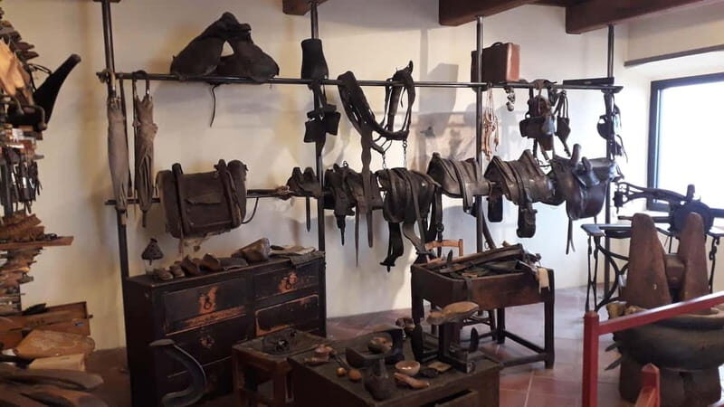 Cisterna d'Asti: guided visit to the museum "Arti e Mestieri di un tempo" (Arts and Crafts of the Past) - Practical Details